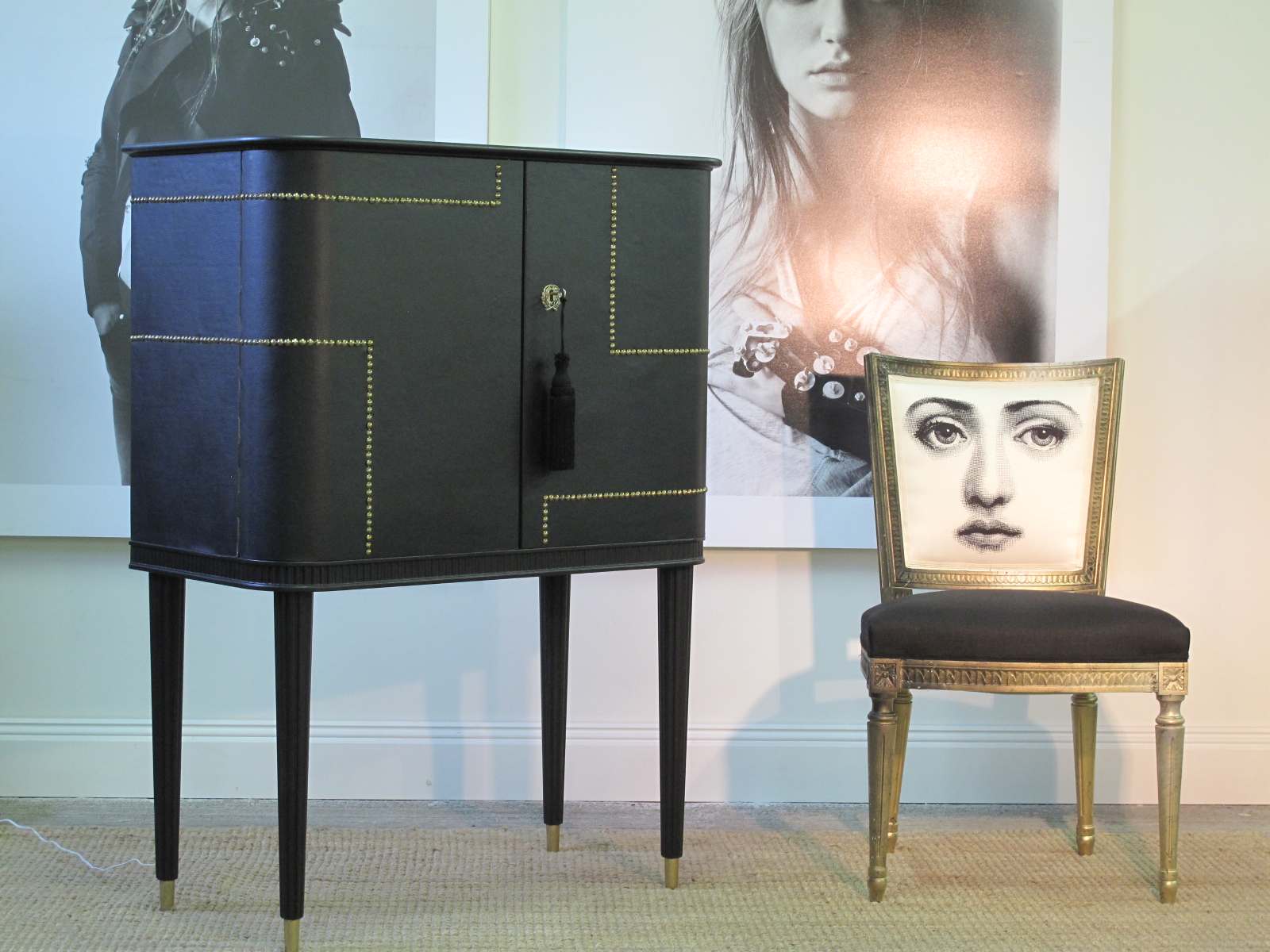 byra-389.4 Black drinks cabinet with leather covering – Art Deco, 1940s