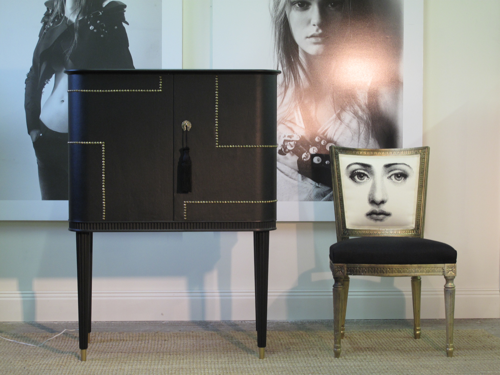 byra-389.5 Black drinks cabinet with leather covering – Art Deco, 1940s