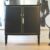antikt-skap-ca-1930-svart-bladguld.1_f Armoire noire à lignes en feuille d'or – ancienne, vers 1930